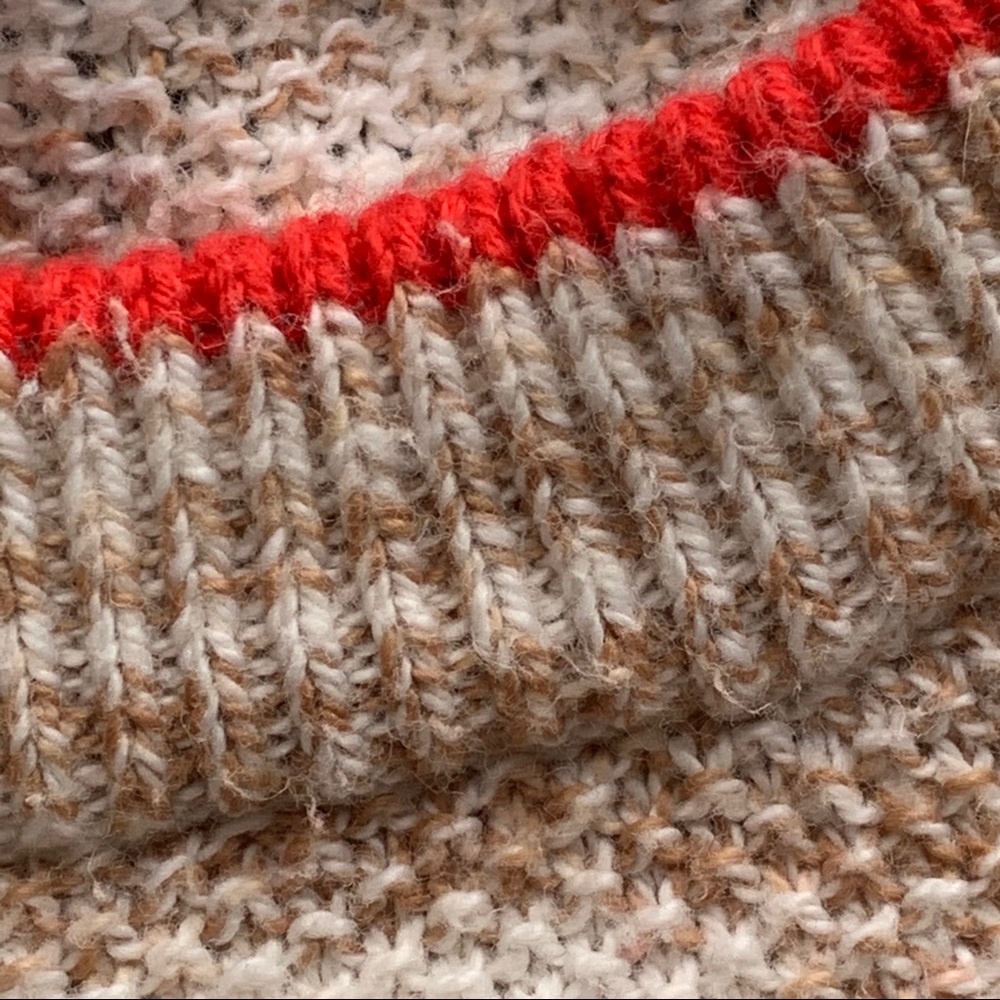 BDG Women’s 100% Cotton Sweater with Red Details - Picture 12 of 12